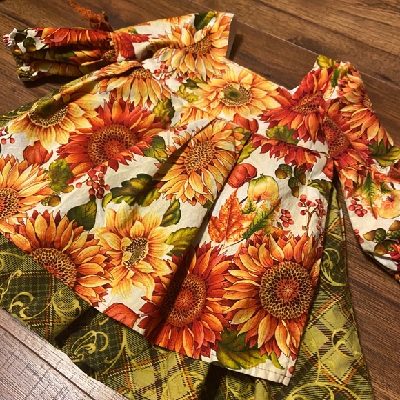 🌻 Gorgeous Summer Tunic - Picture 3 of 3